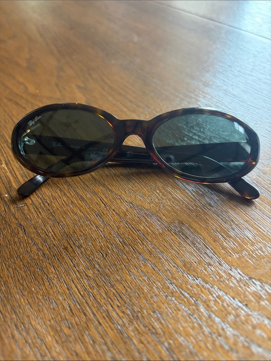 Ray-Ban Accessories - Ray-Ban Tortoiseshell Oval Sunglasses - women